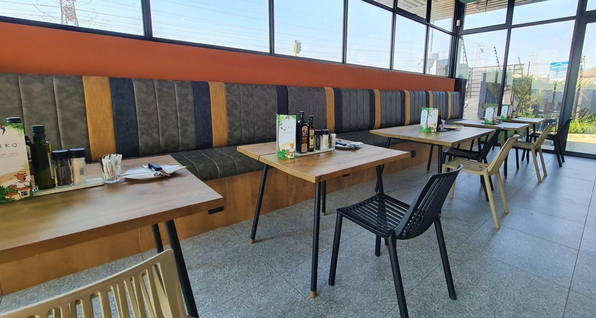 Mint Express Sandton View โจฮันเนสเบิร์ก ภายนอก รูปภาพ